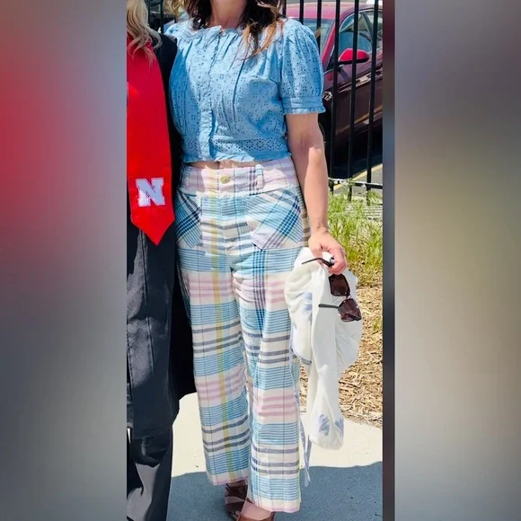 J. Crew Button Front Cropped Eyelet Top Blouse Hydrangea Blue size Medium - Picture 15 of 15